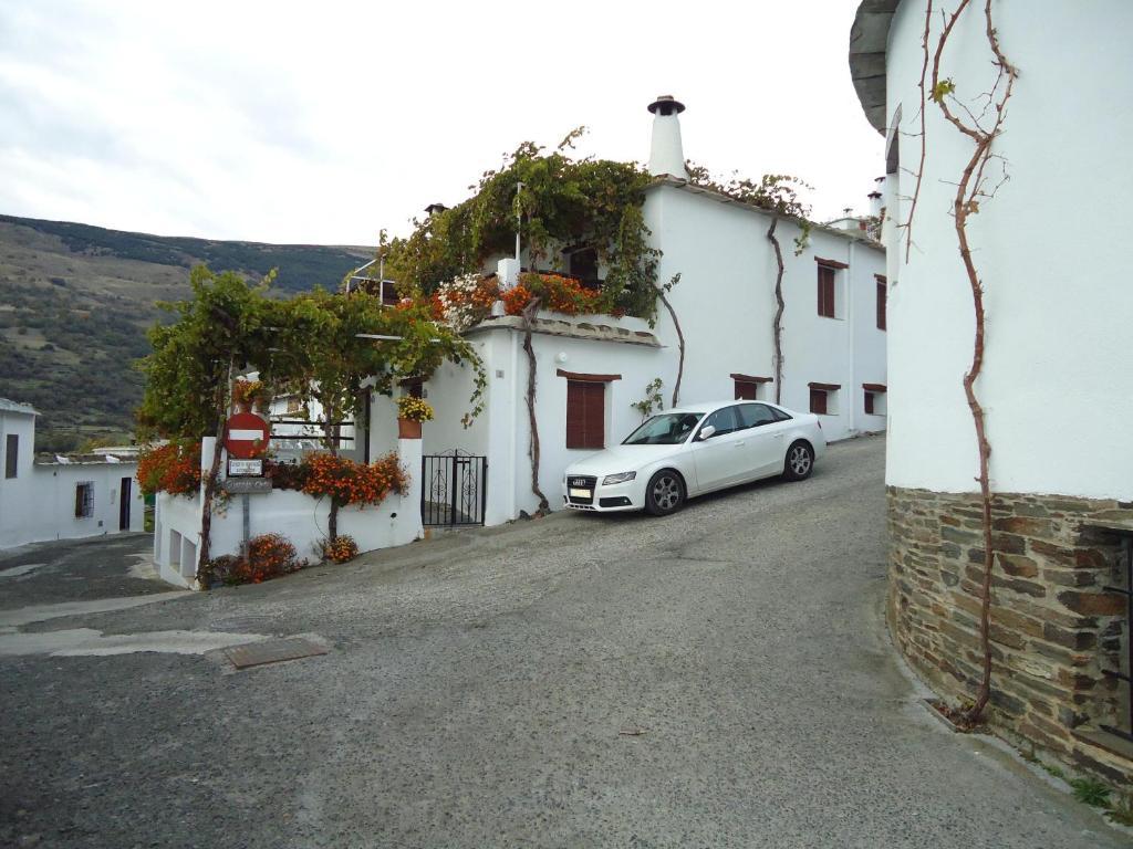 Apartamentos Rurales Las Chimeneas Capileira Esterno foto